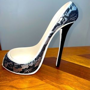 Black Lace Stiletto Wine Bottle Holder
